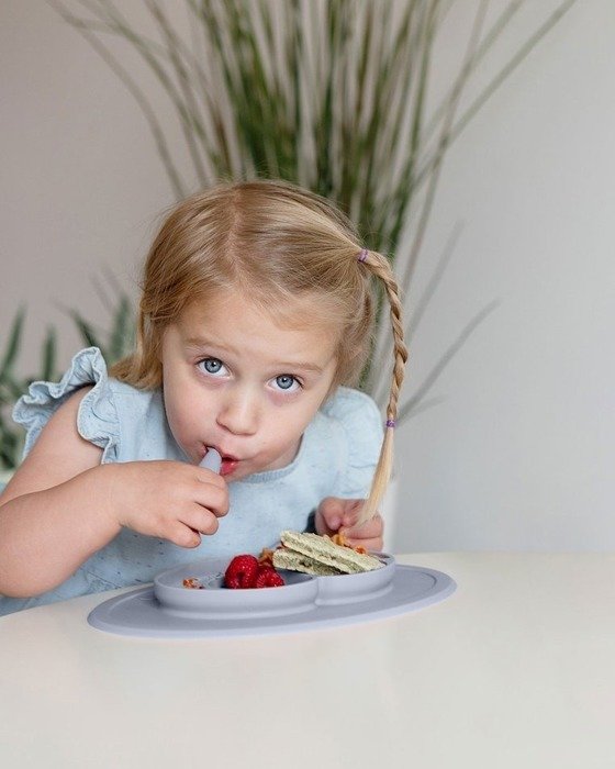 Komplet silikonowych sztućców Mini Utensils pastelowa szarość EZPZ