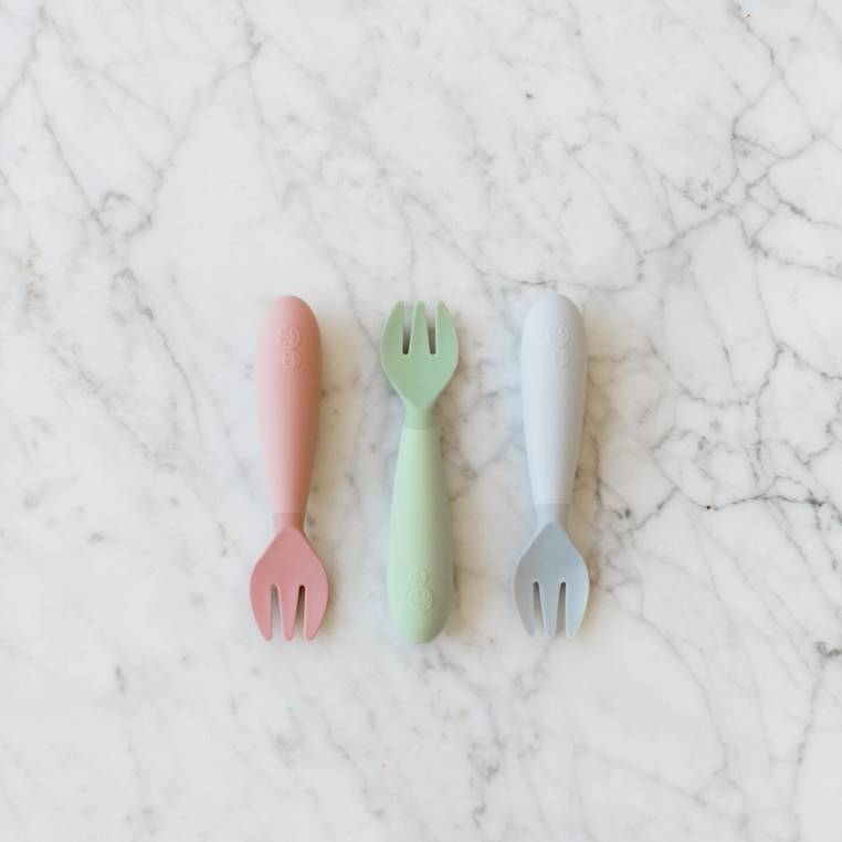 Komplet silikonowych sztućców Mini Utensils pastelowa zieleń EZPZ