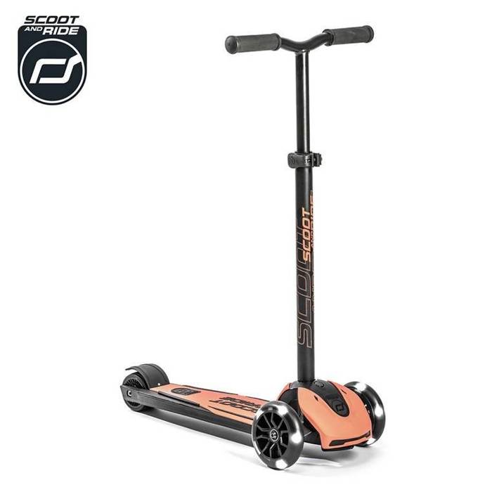 SCOOTANDRIDE Highwaykick 5 LED Hulajnoga trójkołowa balansowa ze świecącymi kółkami 5+ Peach