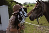 Koń na kiju łaciaty Hobby Horsing Astrup